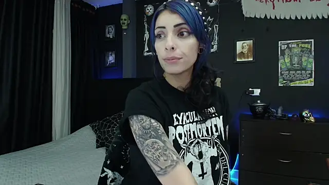 Snapshot of Goddess_Mortem chatting on 03-10-25, 03:23 Goddess Mortem online show from 03-10-25, 03:23