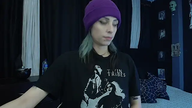 Snapshot of Goddess_Mortem chatting on 10-27-25, 11:52 Goddess Mortem online show from 10-27-25, 11:52