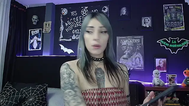 Snapshot of Goddess_Mortem chatting on 11-27-25, 04:42 Goddess Mortem online show from 11-27-25, 04:42