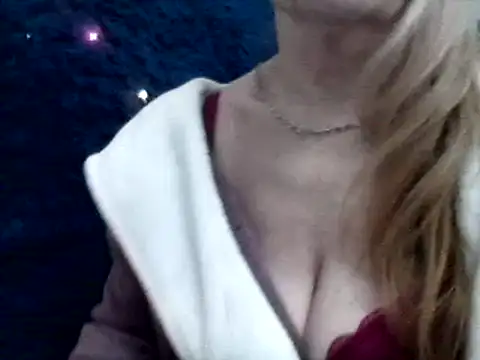 CarlyTreat online show from 01-05-25, 05:41