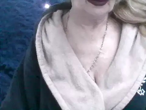 CarlyTreat online show from 01-25-25, 01:30