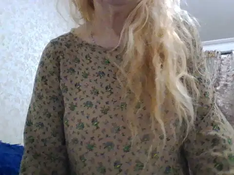 CarlyTreat online show from 12-01-25, 03:06