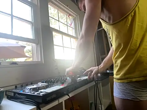 trash4cash online show from 10-22-25, 09:36