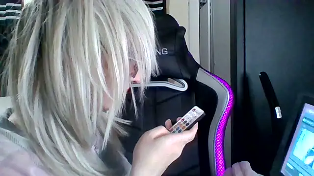 YandereDemon online show from 12-29-24, 12:20