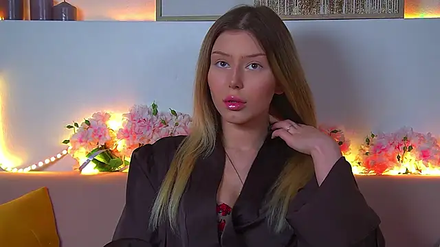 LiliaBianka online show from 02-16-25, 12:43