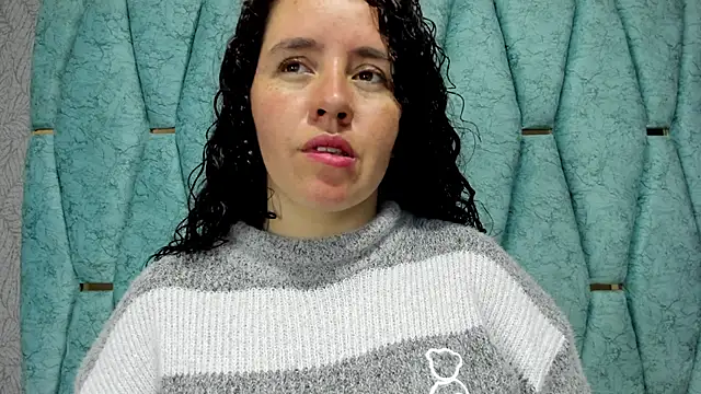 Valeria  soler online show from 09-10-25, 01:22