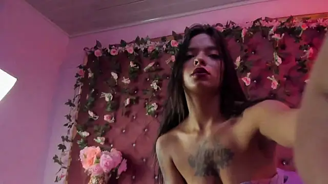 MaddyHudson online show from 12-21-25, 08:27