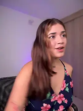 Snapshot of JoselinFlower_ chatting on 12-22-24, 09:09 JoselinFlower online show from 12-22-24, 09:09