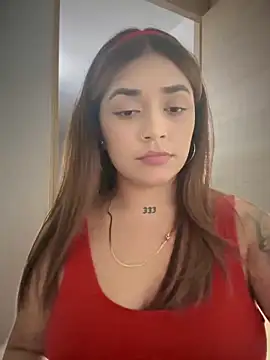 Snapshot of JoselinFlower_ chatting on 02-11-25, 02:14 JoselinFlower online show from 02-11-25, 02:14