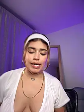 Snapshot of JoselinFlower_ chatting on 03-02-25, 02:19 JoselinFlower online show from 03-02-25, 02:19