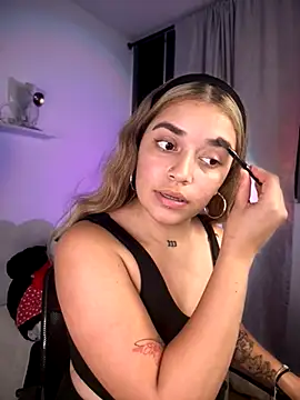 Snapshot of JoselinFlower_ chatting on 11-06-25, 02:34 JoselinFlower online show from 11-06-25, 02:34