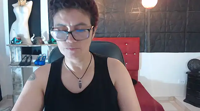 Snapshot of ShaneLeux chatting on 01-15-25, 10:24 ShaneLeux online show from 01-15-25, 10:24