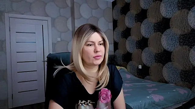 Snapshot of natusik chatting on 12-11-24, 04:49 natusik online show from 12-11-24, 04:49