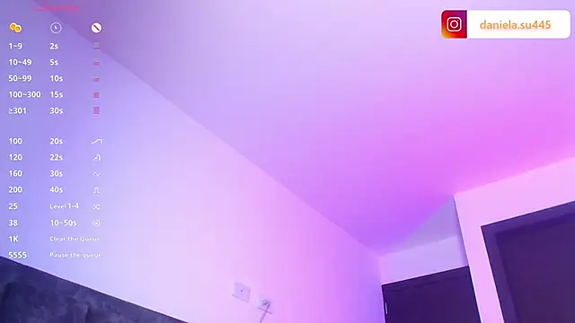 Snapshot of milan_delrey chatting on 09-24-25, 11:08 milan delrey online show from 09-24-25, 11:08