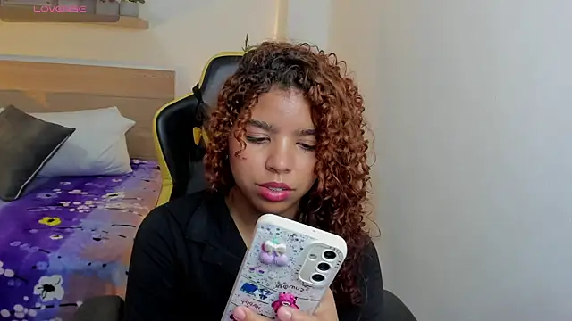 Snapshot of aurora_rodriguez chatting on 02-01-25, 03:18 aurora rodriguez online show from 02-01-25, 03:18