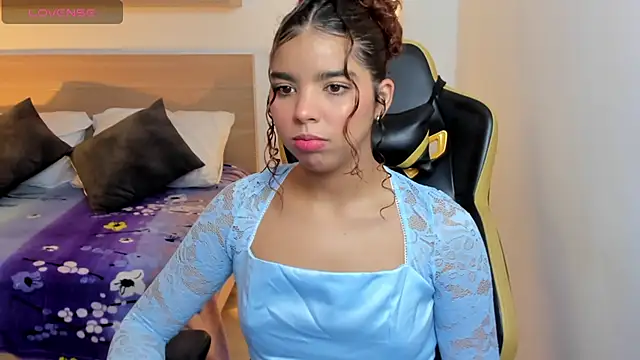 Snapshot of aurora_rodriguez chatting on 02-13-25, 12:32 aurora rodriguez online show from 02-13-25, 12:32