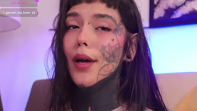 SylveonFox online show from 10-06-25, 04:15