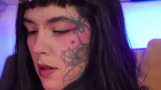 SylveonFox online show from 10-08-25, 10:40