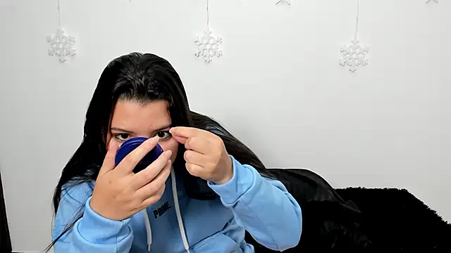 Snapshot of cami-01 chatting on 02-06-26, 08:34 cami-01 online show from 02-06-26, 08:34