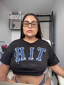 Sol biglips online show from 03-18-25, 05:21