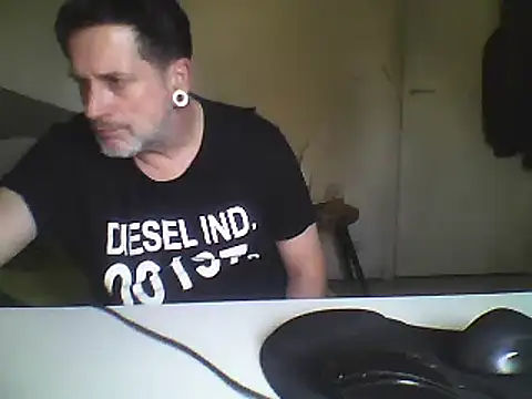 oopsxx online show from 02-18-25, 11:22