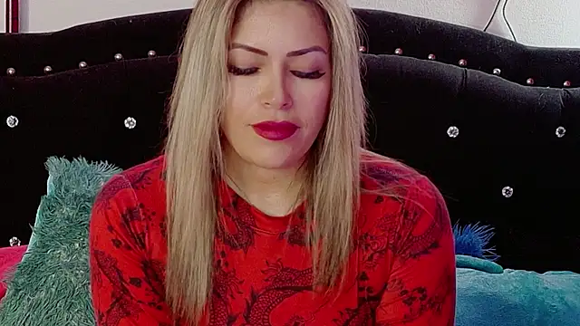 Natalia Montoya online show from 12-05-25, 06:15