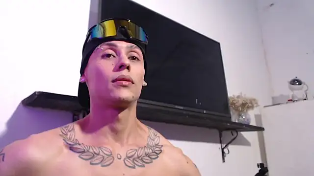 bix couples online show from 11-08-25, 03:07