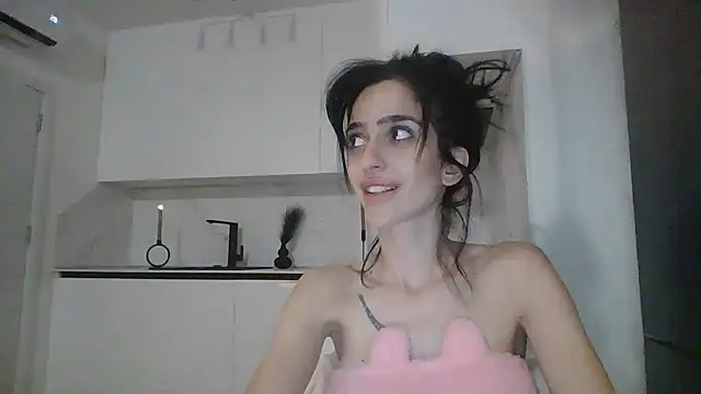 exotic brunettee online show from 01-08-25, 03:28