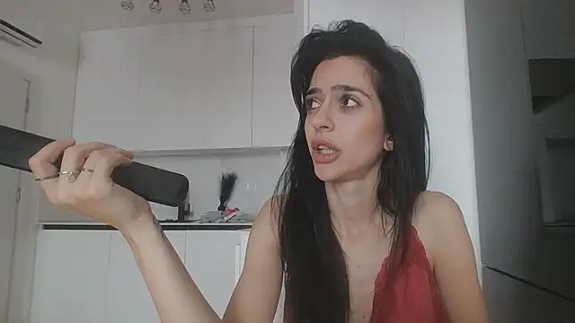 exotic brunettee online show from 01-10-25, 08:40