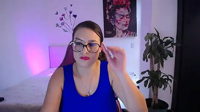 Snapshot of esmeraldaa230 chatting on 03-01-26, 07:16 esmeraldaa230 online show from 03-01-26, 07:16