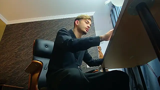 BrandonTate online show from 12-02-25, 11:48