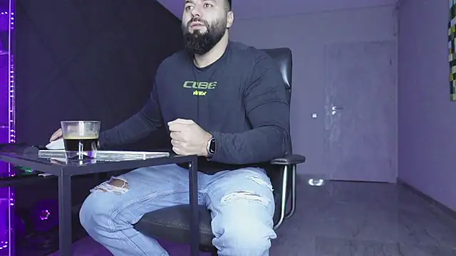 mattmasterss online show from 12-14-25, 04:40