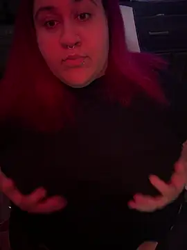 Juicyjordie online show from 10-31-25, 03:29