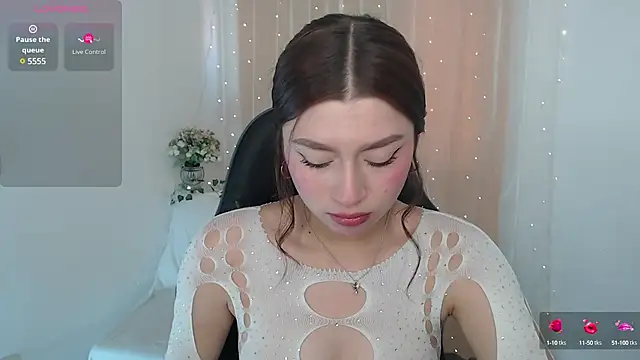 Snapshot of mily_thomson_b_ chatting on 01-09-25, 05:22 mily thomson b online show from 01-09-25, 05:22