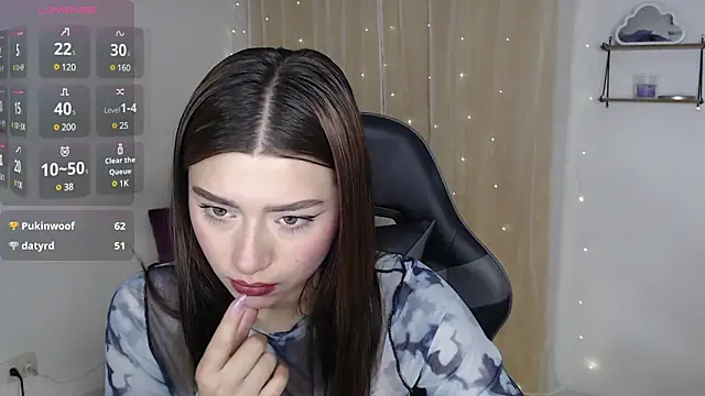 Snapshot of mily_thomson_b_ chatting on 02-22-25, 12:05 mily thomson b online show from 02-22-25, 12:05