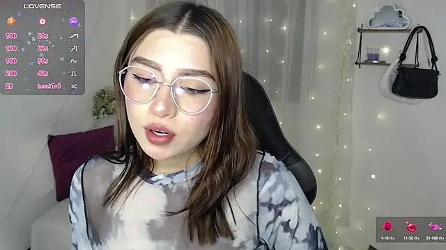 Snapshot of mily_thomson_b_ chatting on 03-12-25, 02:09 mily thomson b online show from 03-12-25, 02:09