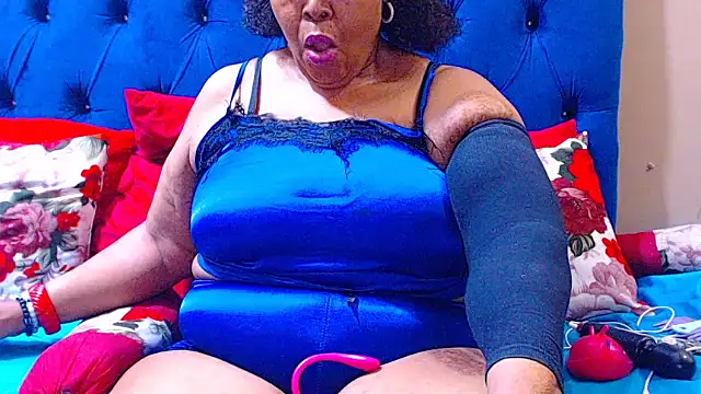 Snapshot of ebonycandy10 chatting on 10-25-25, 06:10 ebonycandy10 online show from 10-25-25, 06:10