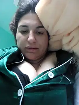 Snapshot of BlackVBarbie chatting on 11-21-25, 12:15 BlackVBarbie online show from 11-21-25, 12:15