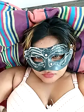 littlequeen77 online show from 01-09-25, 07:21