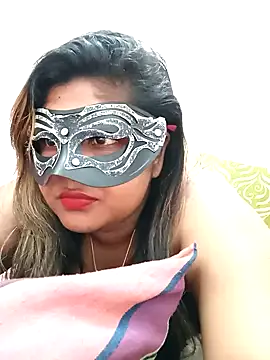 littlequeen77 online show from 02-05-25, 09:25