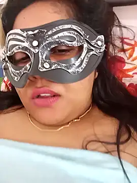 littlequeen77 online show from 02-27-25, 06:07