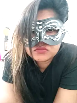 littlequeen77 online show from 03-21-25, 04:06