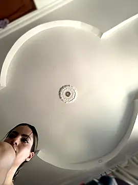 emiss  online show from 10-09-25, 01:31