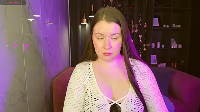 Snapshot of ShedarBrooks chatting on 02-18-25, 11:44 ShedarBrooks online show from 02-18-25, 11:44