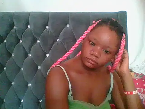 HotJeylee online show from 12-18-25, 08:20