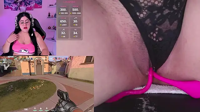 Snapshot of DanielaHang chatting on 12-04-25, 02:04 DanielaHang online show from 12-04-25, 02:04