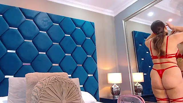 ThaniaJones online show from 02-08-26, 12:08