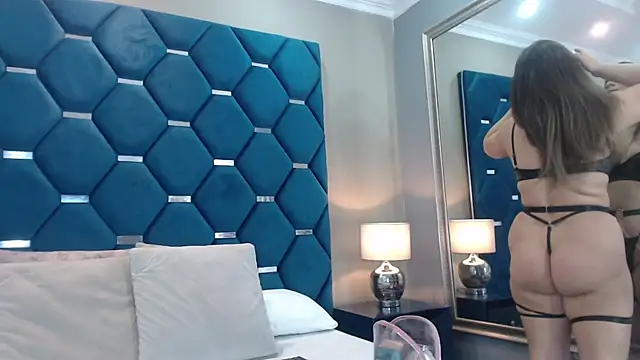 ThaniaJones online show from 04-01-26, 11:55