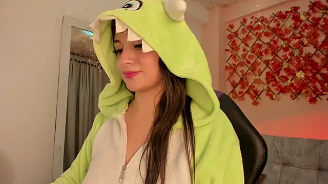 Snapshot of Sweet_Candies chatting on 03-01-25, 03:43 Sweet Candies online show from 03-01-25, 03:43