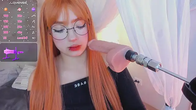 Snapshot of Kloe_Raize chatting on 10-25-25, 11:32 Kloe Raize online show from 10-25-25, 11:32